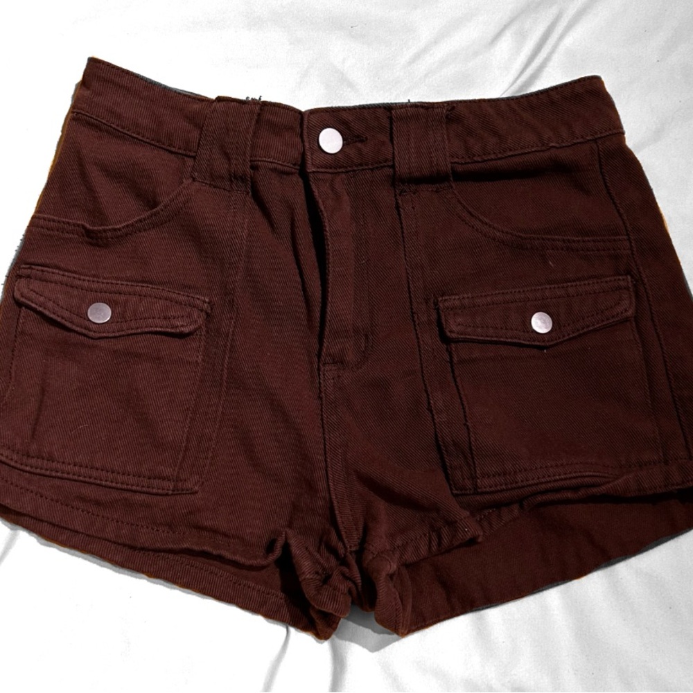 SHEIN EZwear High Waist Flap Pocket Denim Shorts